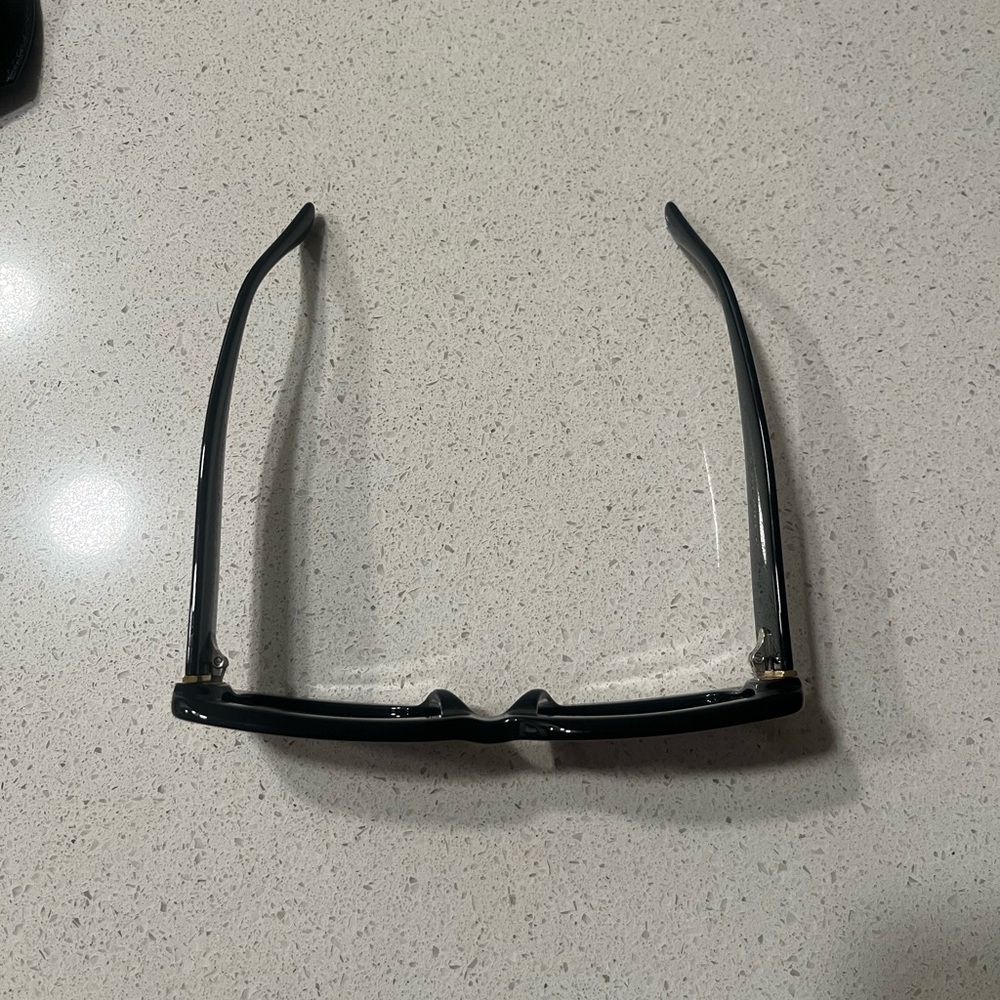 Women’s Diff Sunglasses - image 3